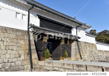 Nijo Castle Higashi Otemon 47213248