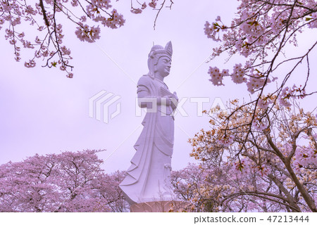 Funaoka城堡公園Funaoka和平Kannon雕象 47213444