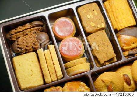 Assorted cookie 47216309