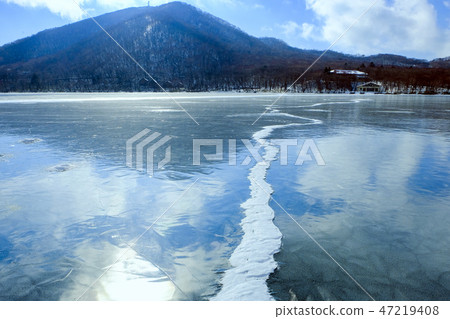 Freezing Onuma and Snow Road 47219408