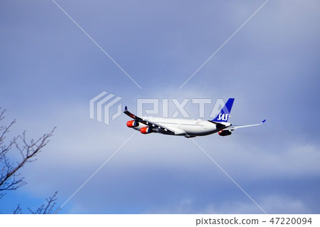 一架飛機 47220094