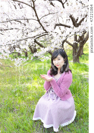少婦和櫻花 少婦和櫻花 47221864