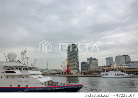 Kobe port Kobe port 47222107