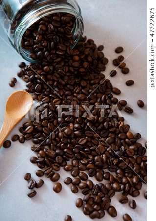 Coffee beans 47222675