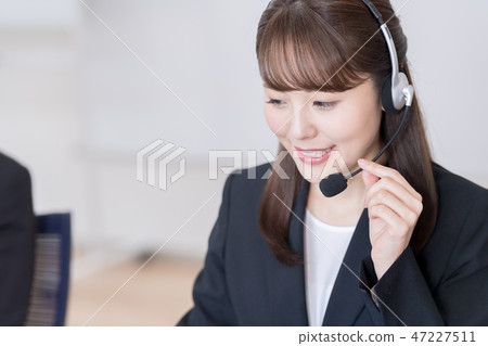 Operator, call center, suit, staff 47227511