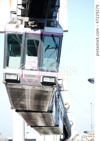 Shonan Monorail of gliding sky Shonan Monorail of gliding sky 47229278