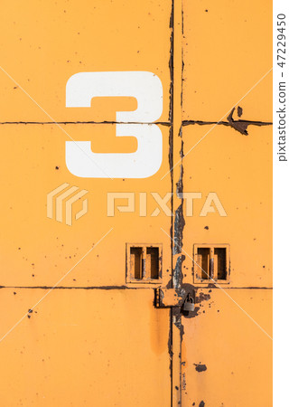 黃色倉庫 47229450