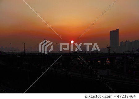 I'll be back soon ... I'll be back soon ... 47232464