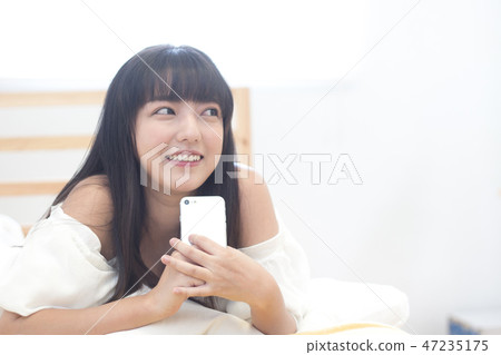 講電話的美女 講電話的美女 47235175