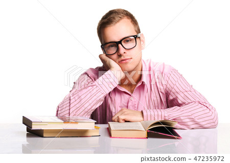 Man in glasses 47235972