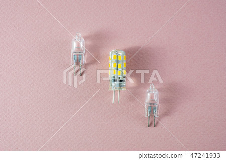 Two halogen and one modern eco LED type G4 lamps Two halogen and one modern eco LED type G4 lamps 47241933