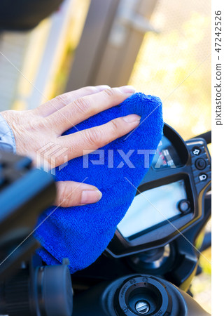 男子刷摩托車自行車 男子刷摩托車自行車 47242526