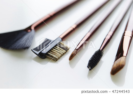 構成刷子白色背景 47244543