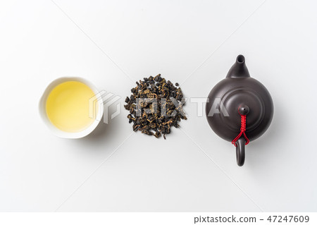fresh taiwan oolong tea and teapot fresh taiwan oolong tea and teapot 47247609