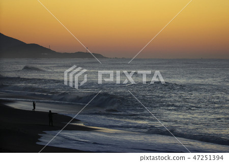 Pacific Long Beach before dawn Pacific Long Beach before dawn 47251394