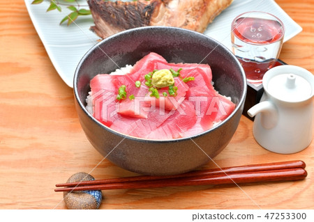 Raw Japanese tuna (Japanese tuna, hondon), Japanese tuna, Japanese tuna, and Japanese tuna. & Kamayaki, Kamayaki. Raw Japanese tuna (Japanese tuna, hondon), Japanese tuna, Japanese tuna, and Japanese tuna. & Kamayaki, Kamayaki. 47253300