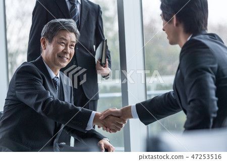 商人，握手，交易，總統，辦公樓，入口，會議 47253516