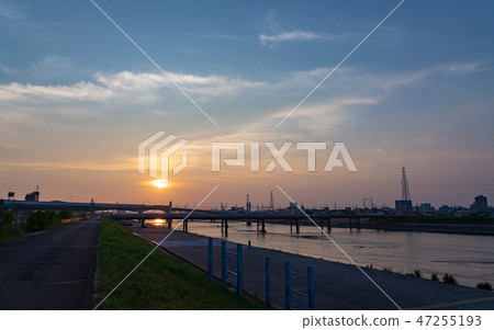 Sunset in the Yamato River Sunset in the Yamato River 47255193