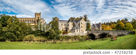 Jedburgh Abbey in borders region of Scotland Jedburgh Abbey in borders region of Scotland 47258258