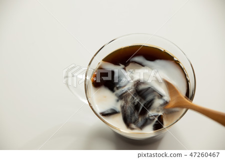 混合奶油和咖啡果凍 47260467