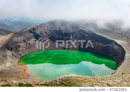 Miyagi Zao的Onka翡翠綠色火山口湖Goshikinuma和Goshikidake Miyagi Zao的Onka翡翠綠色火山口湖Goshikinuma和Goshikidake 47261061