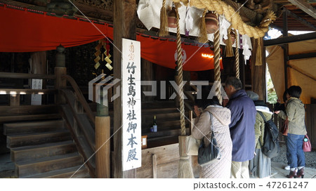 Lake Biwa · Takefushima Shrine main hall designated as national treasure 47261247