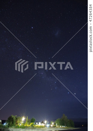 Starry sky in Theanau, New Zealand Starry sky in Theanau, New Zealand 47264384