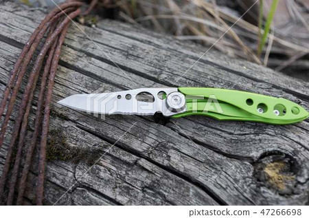 Small and light knife for everyday carrying. Small and light knife for everyday carrying. 47266698