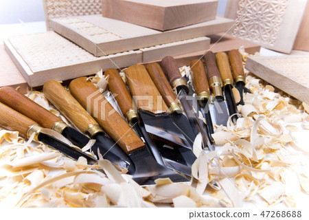 set of sharp chisels for woodcarving set of sharp chisels for woodcarving 47268688