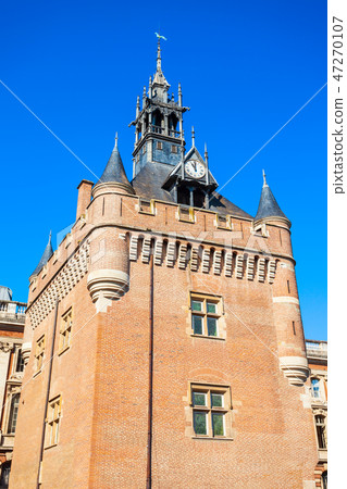Capitole Dungeon tower square, Toulouse 47270107