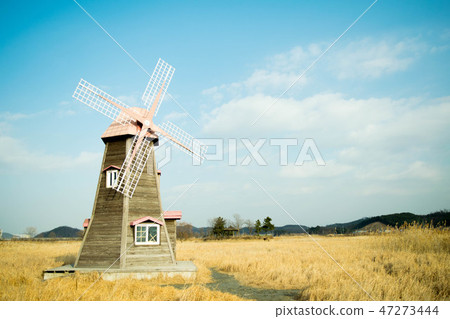 Windmill / Sora Wetland Ecological Park 47273444