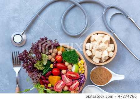 Fresh vegetable salad and healthy food  47274766