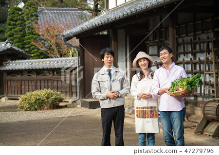 Farmer's agricultural couple Slow life image 47279796