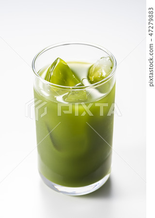 Chilled green juice Chilled green juice 47279883