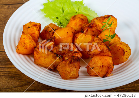 Baked potato 47280118