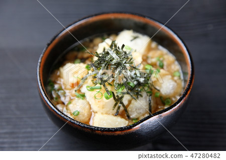 炸豆腐 47280482