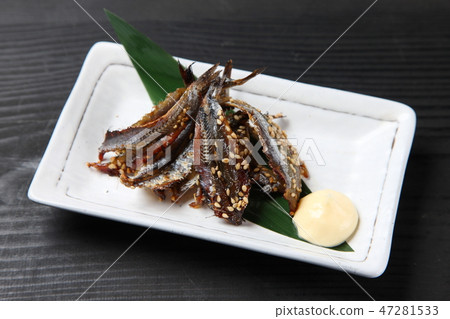 Mirin dried in an sardine 47281533