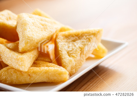 Deep-fried chicken 47282026