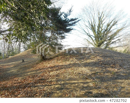 Nishiyama old burial mound Nishiyama old burial mound 47282702