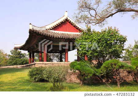 Pavillion on Moran Hill, Pyongyang, North Korea 47283132