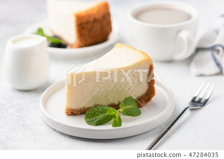 Tasty Cheesecake with Coffee Tasty Cheesecake with Coffee 47284035