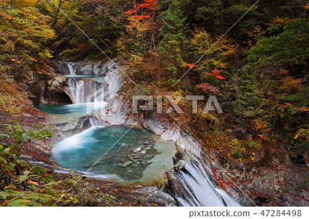 Nishizawa Valley · Nanatsukado Five Stage Falls 47284498
