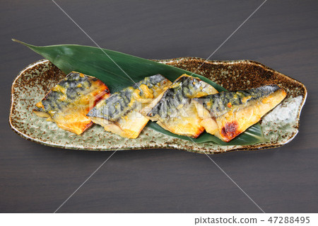 Saba在Nishikyo味噌醬中醃製 47288495