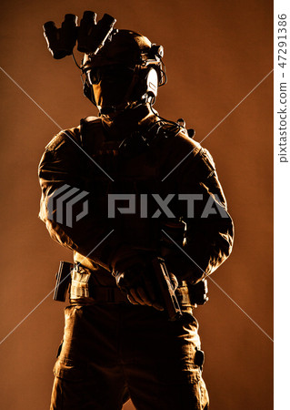 Elite forces soldier armed with service pistol Elite forces soldier armed with service pistol 47291386