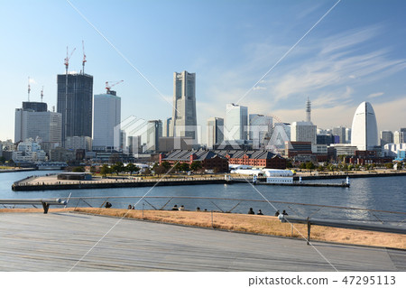 Yokohama-Otsanbashi 47295113