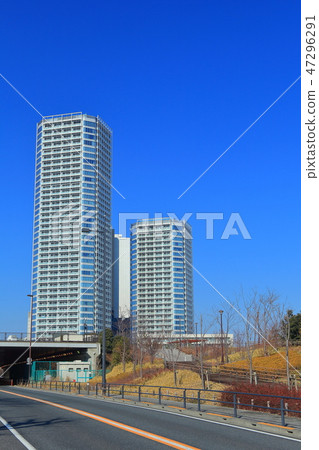 [東京]在晴朗的天氣下，二子玉川塔大廈 47296291