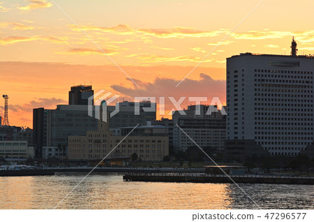Yokohama at dusk Yokohama at dusk 47296577
