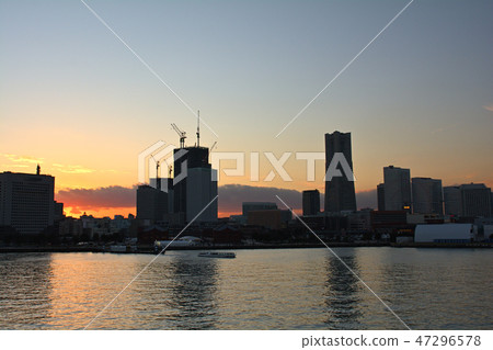 Yokohama at dusk Yokohama at dusk 47296578