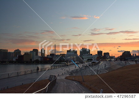 Yokohama at dusk Yokohama at dusk 47296587
