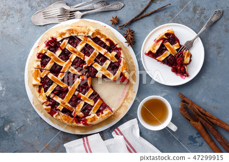 American cherry pie 47299915